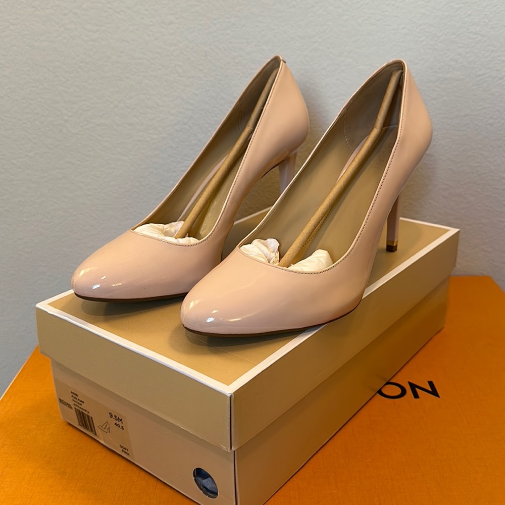 MICHAEL Michael Kors New Ashby Flex Pump Patent Pink Nude